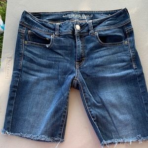 American eagle Bermuda shorts